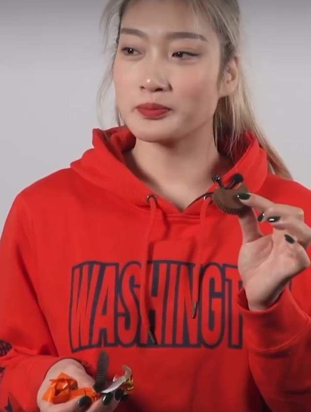 漂亮的女邻居做爰6中文